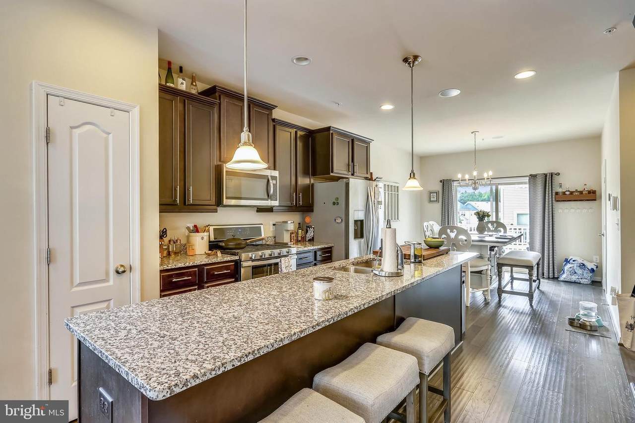525 Pebblebrook Lane - Photo 1