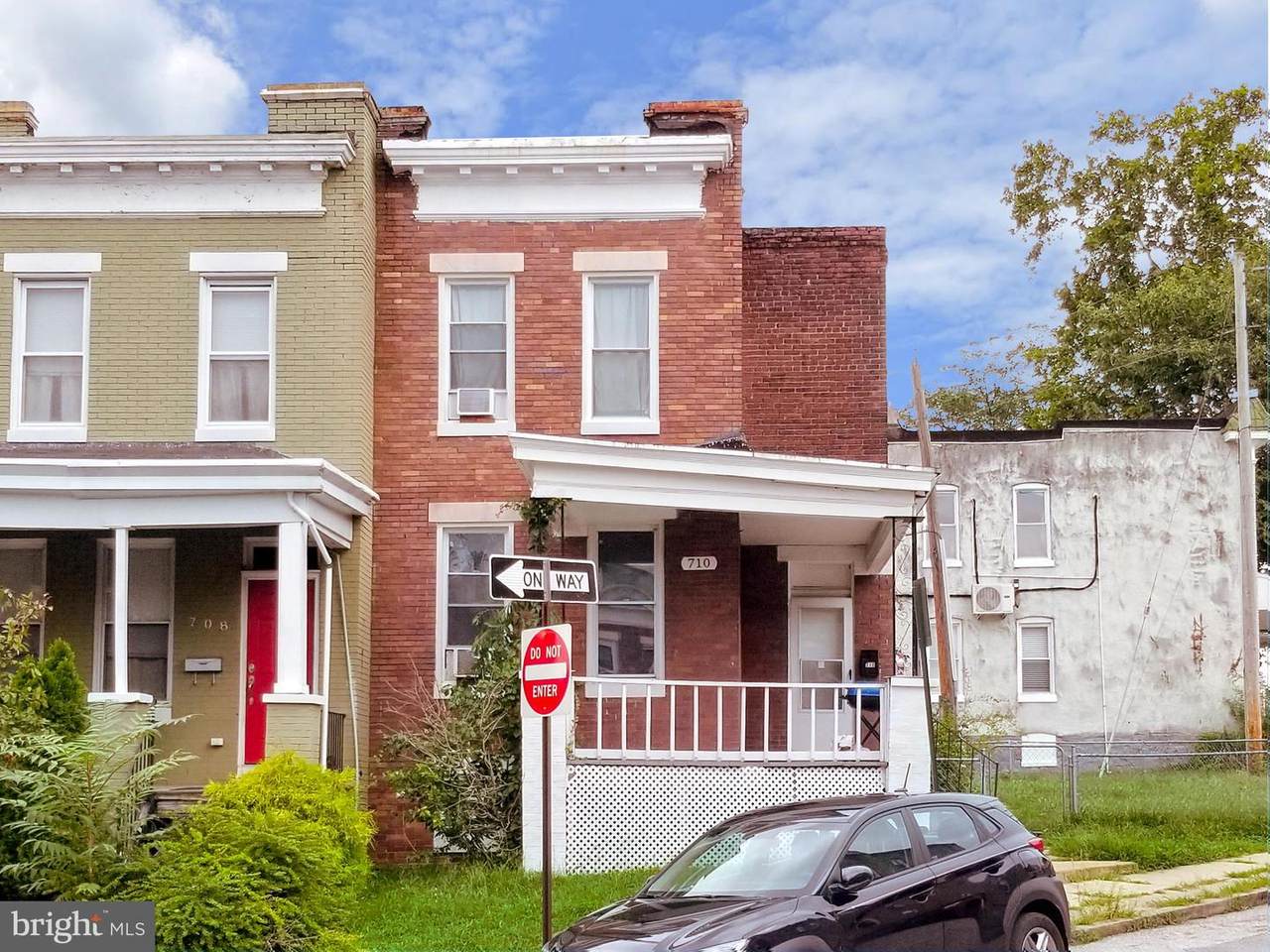710 Grantley Street - Photo 1
