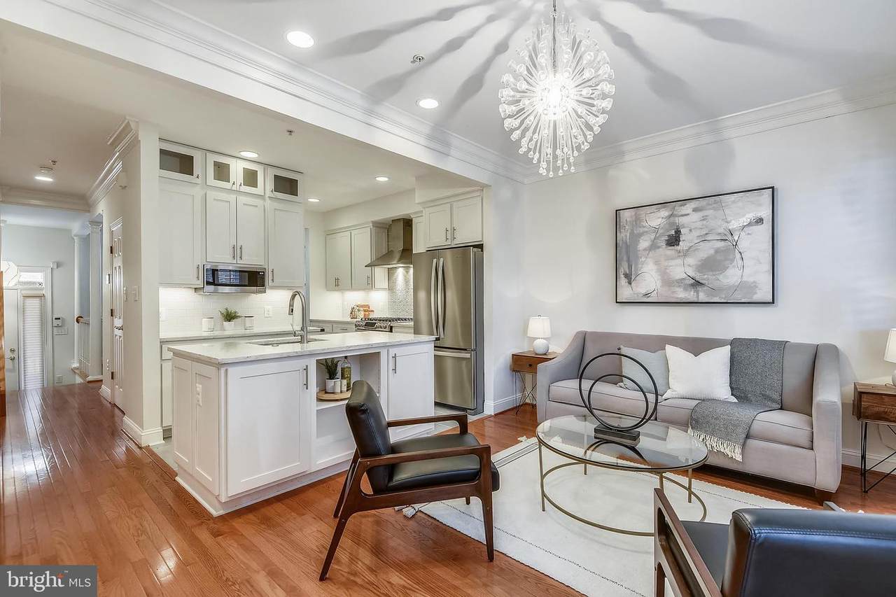 1326 Cleveland Street - Photo 1
