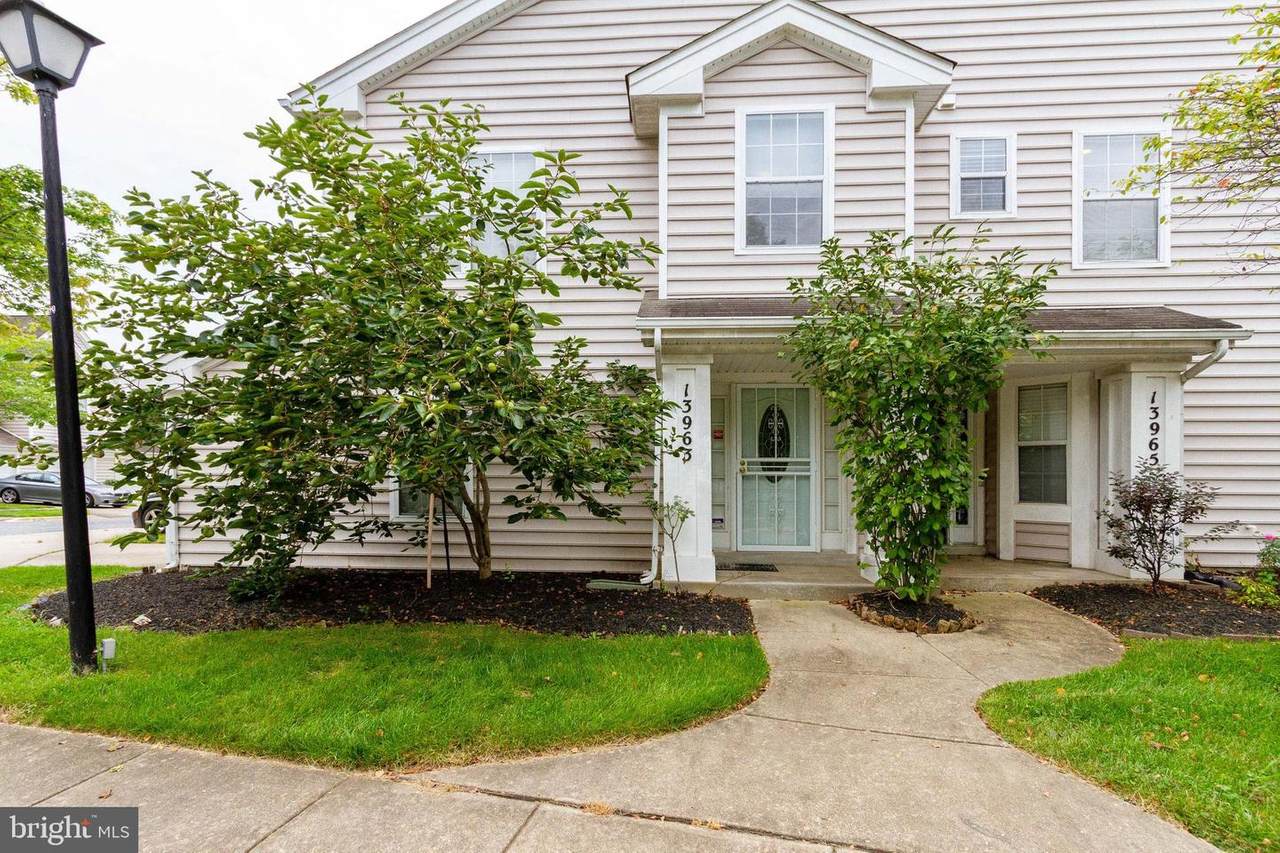 13963 King George Way - Photo 1