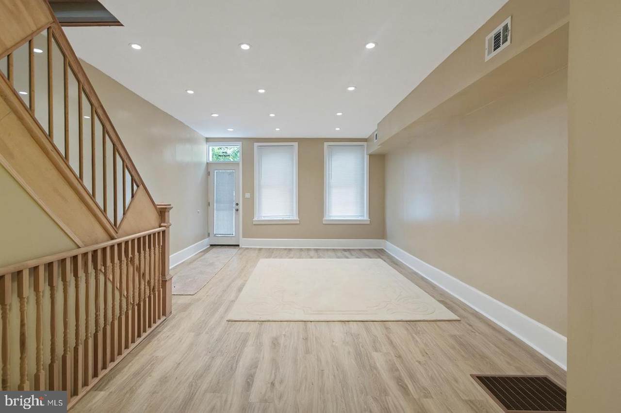 2810 Jackson Street - Photo 1