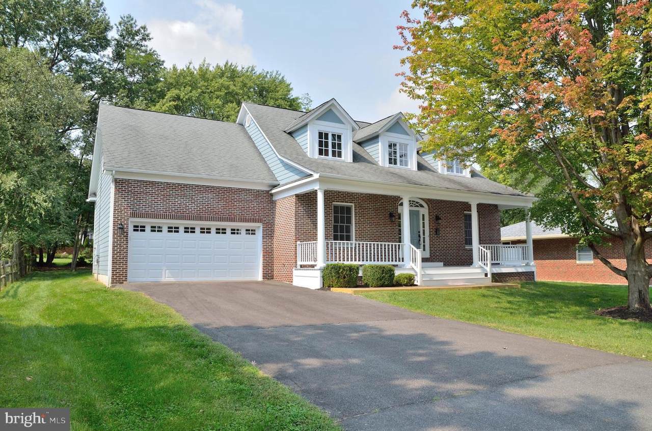 125 Woodberry Road - Photo 1