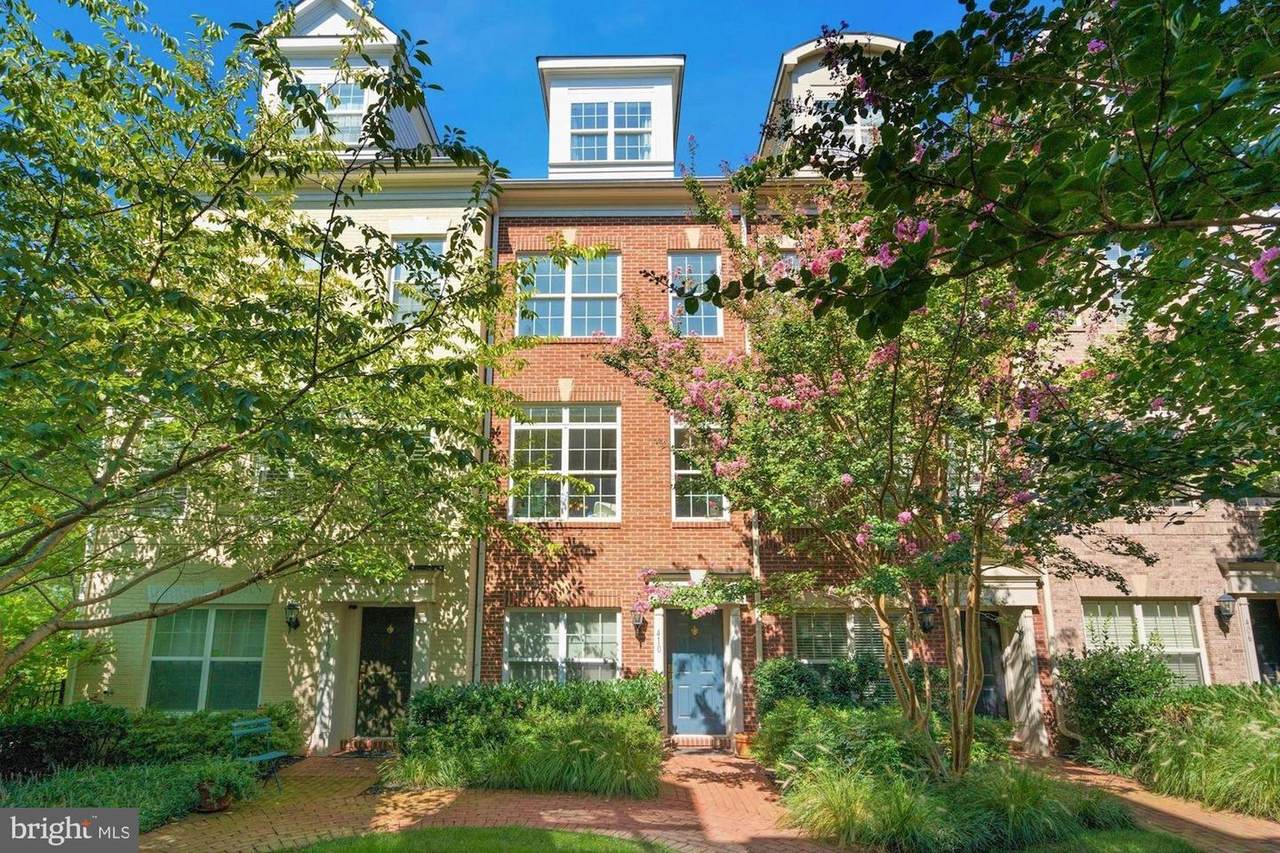 410 Thomas Street - Photo 1