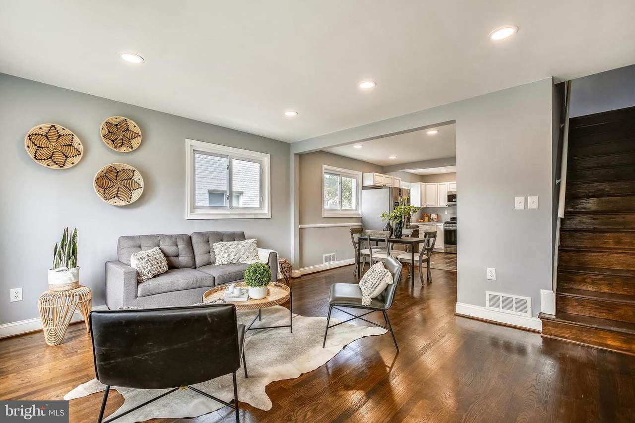 30 Sheridan Street - Photo 1