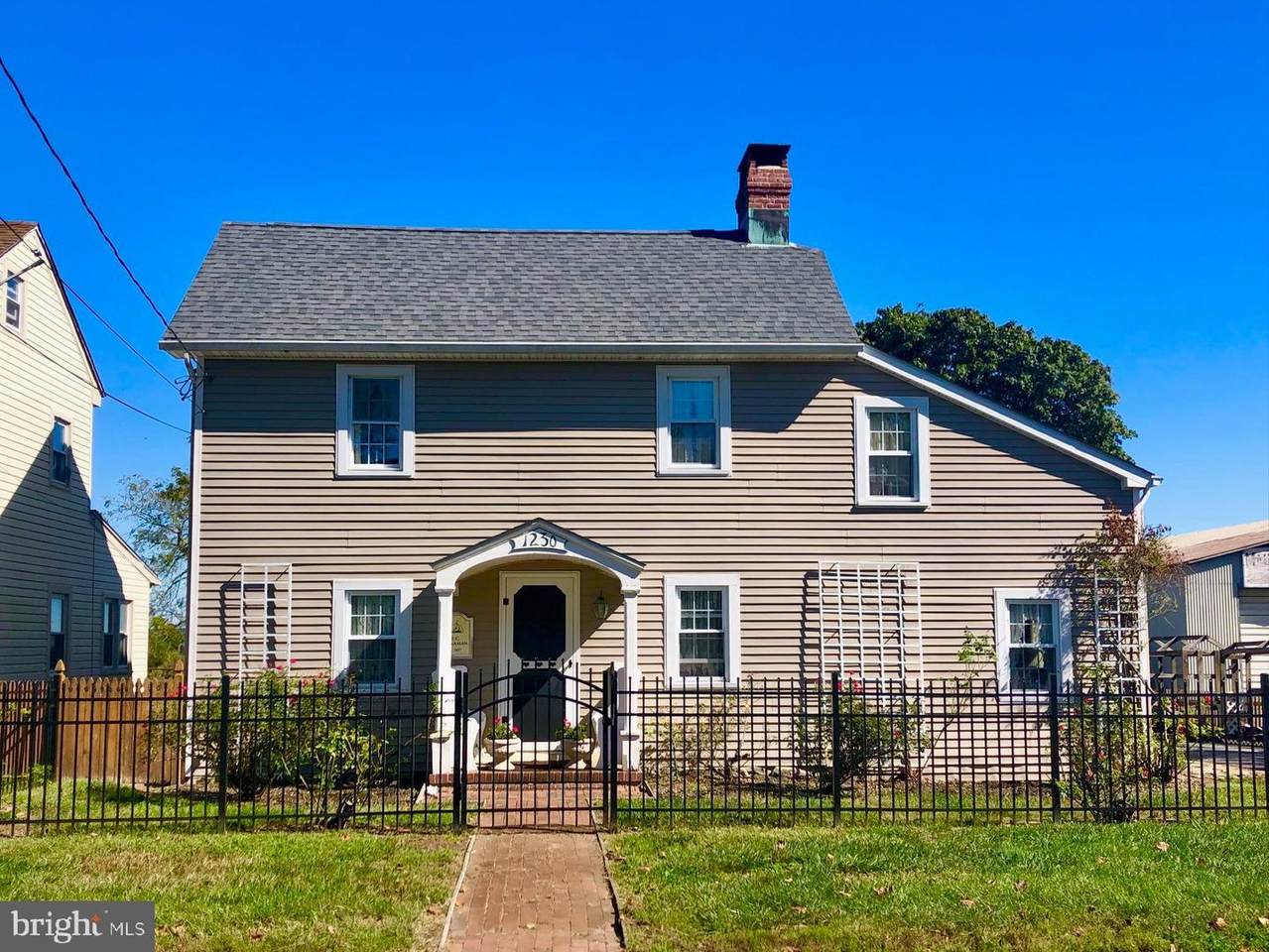 1230 Front Street - Photo 1