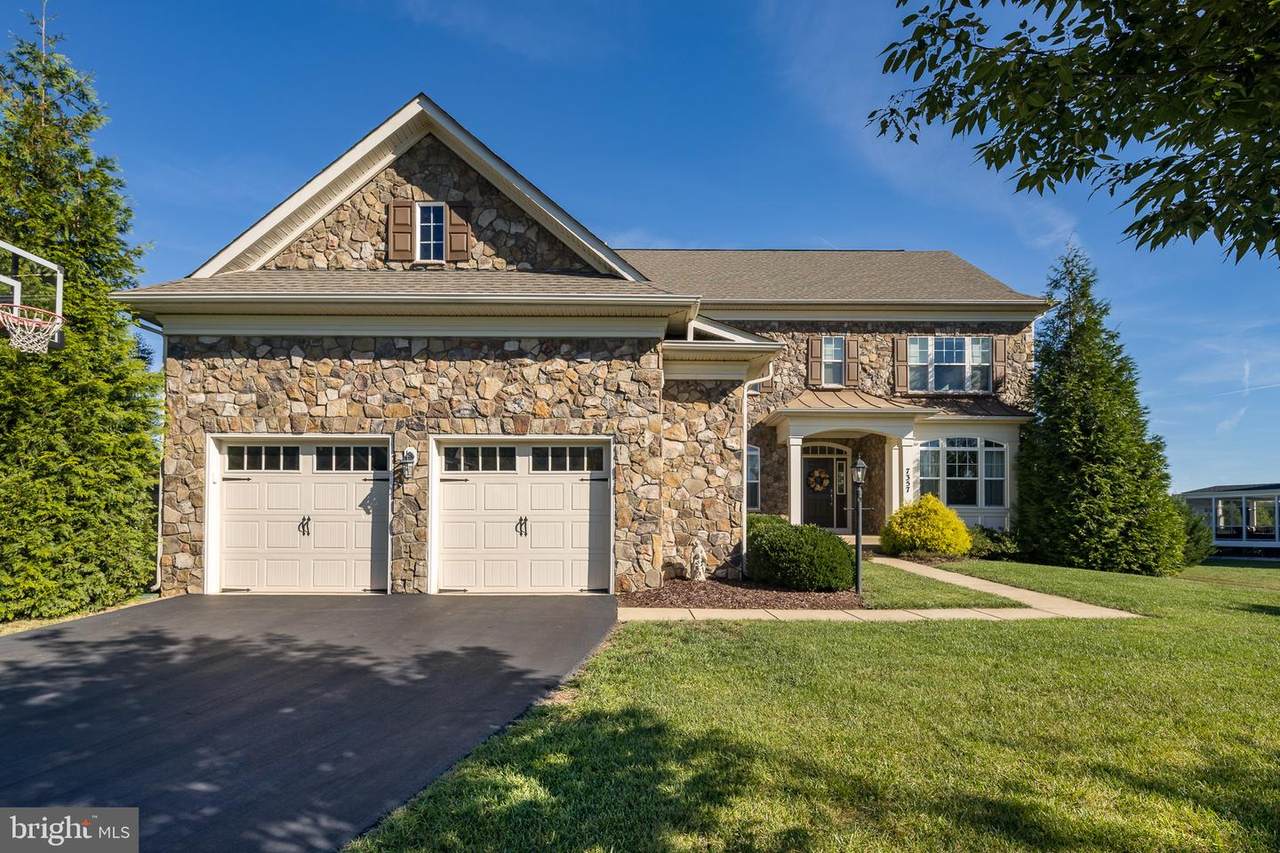 7357 Tucan Court - Photo 1