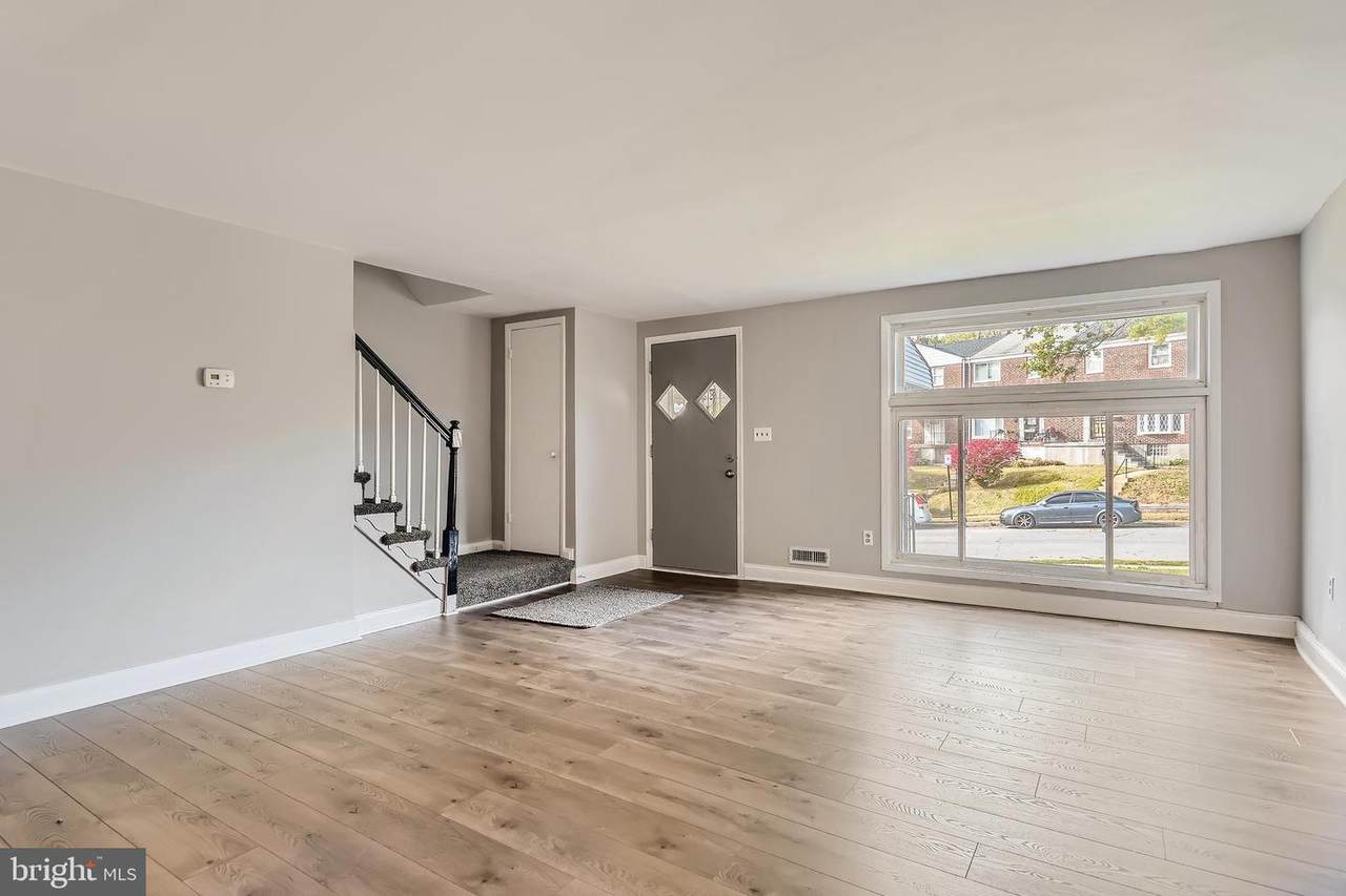 905 Marlau Drive - Photo 1