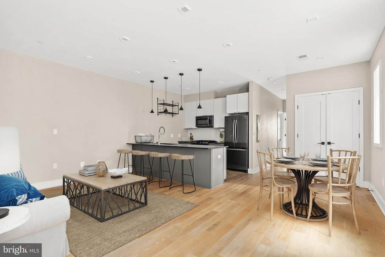 615 15TH Street - Photo 1