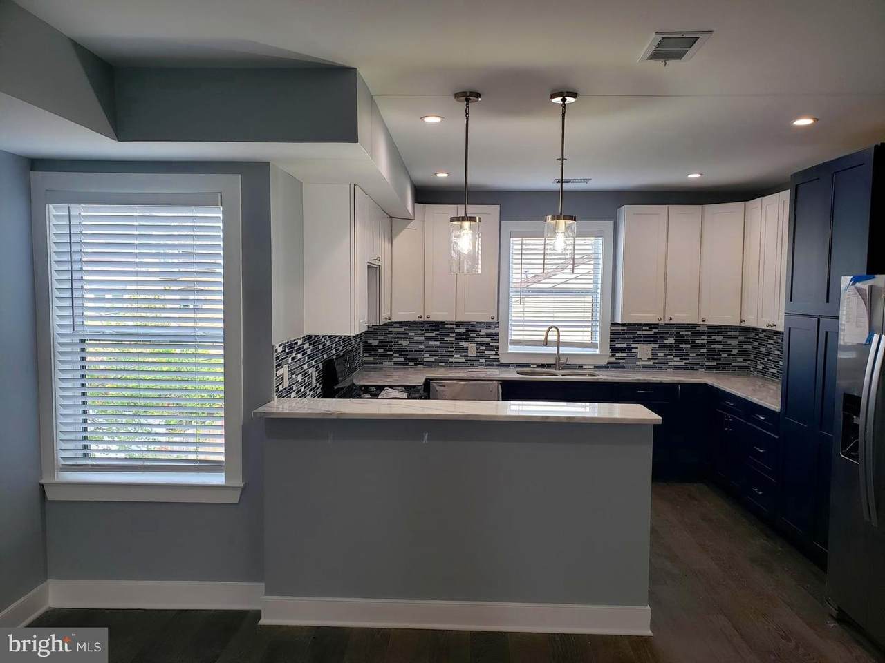 645 16TH Street - Photo 1