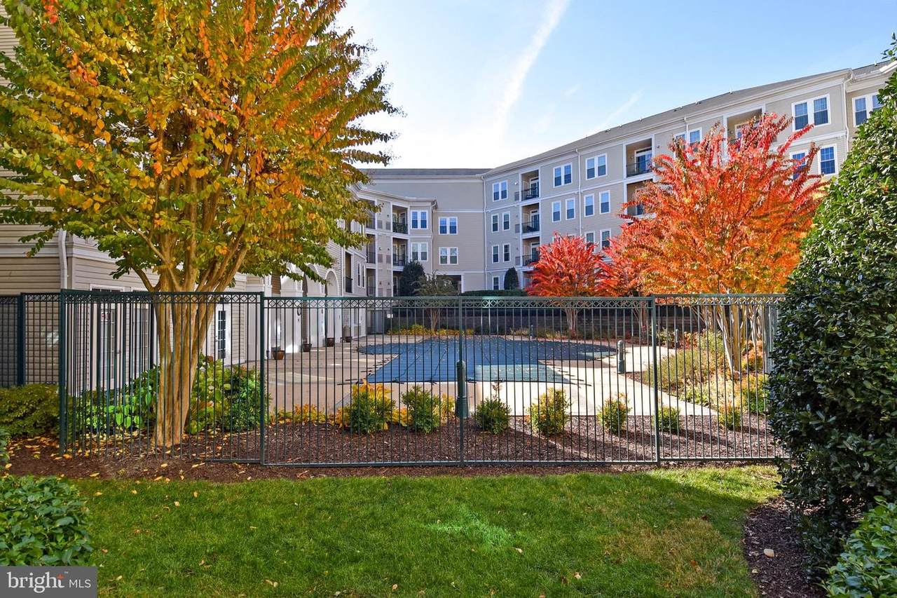 2055 26TH Street - Photo 1