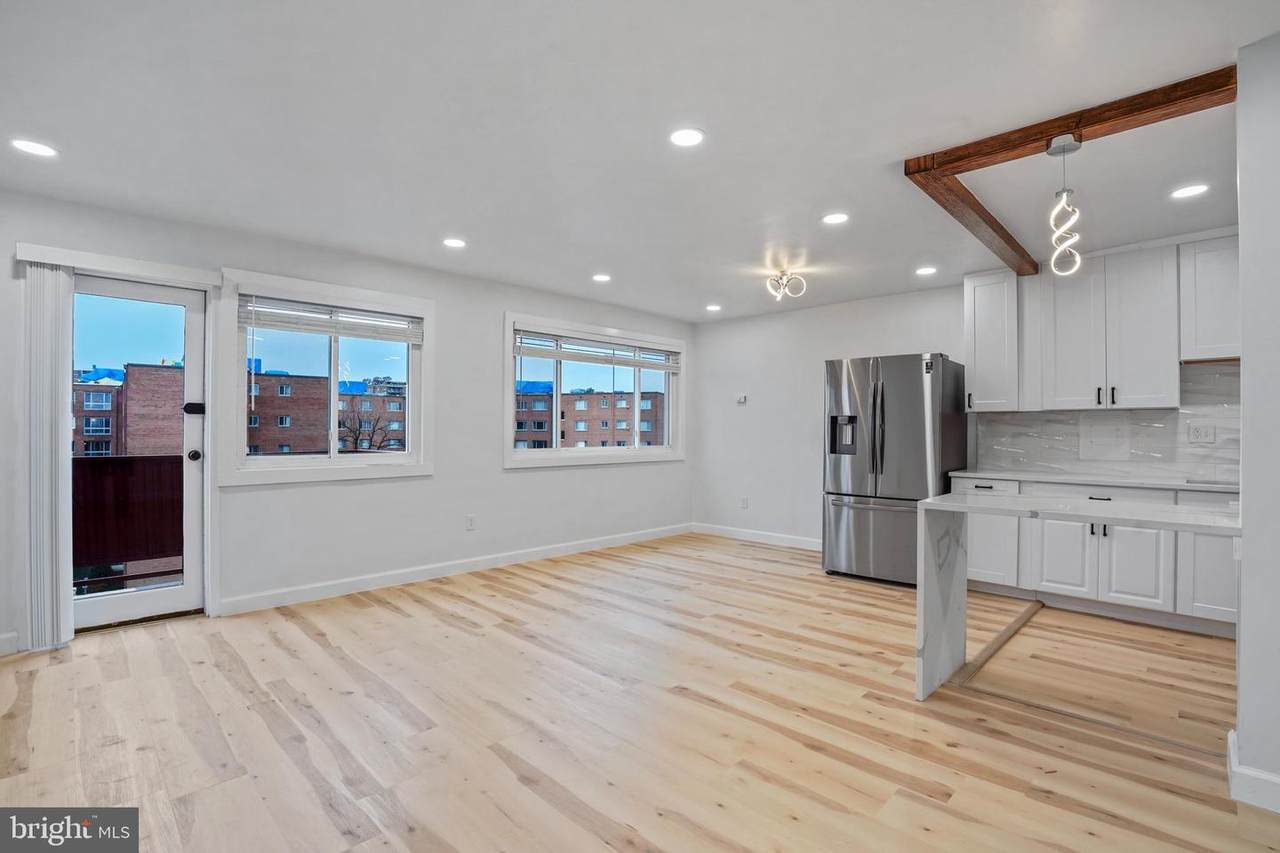 1830 Columbia Pike - Photo 1