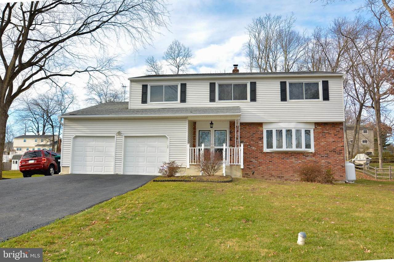 3013 Eisenhower Road - Photo 1