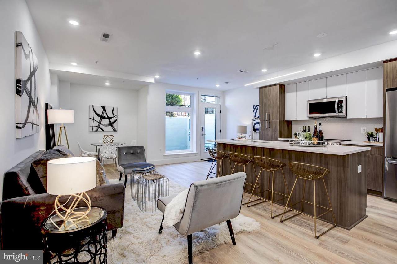 4202 8TH Street - Photo 1
