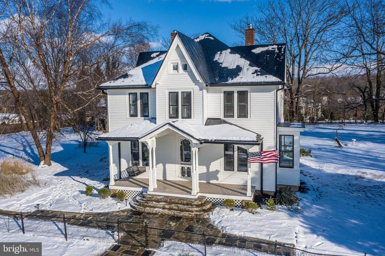 17042 Highland Circle - Photo 1