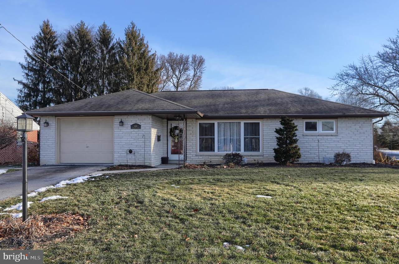1088 Green Street - Photo 1