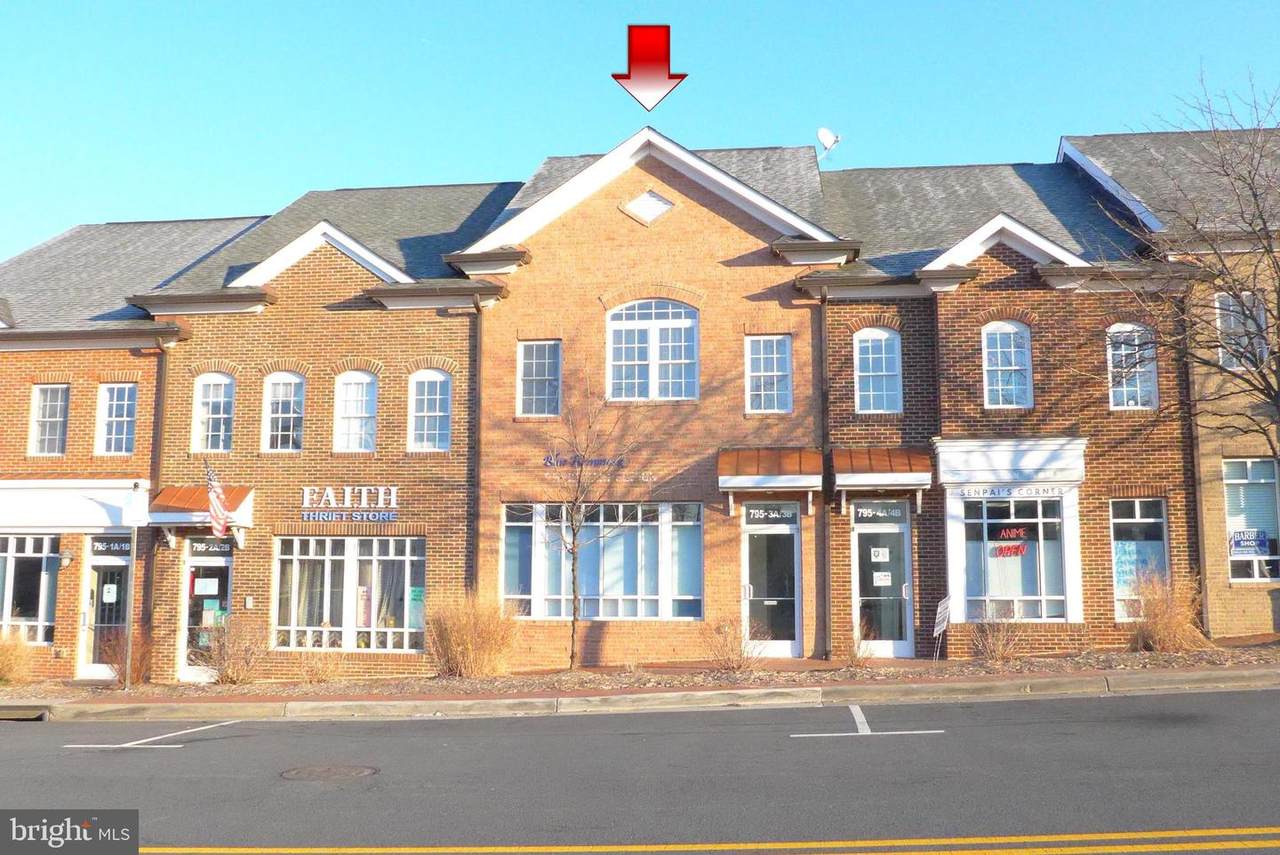 795 Center Street - Photo 1