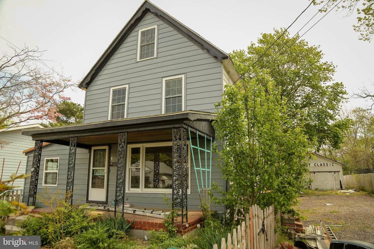 410 Charles Street - Photo 1