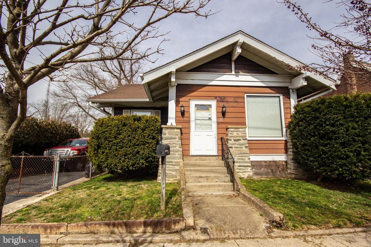 622 Summit Avenue - Photo 1