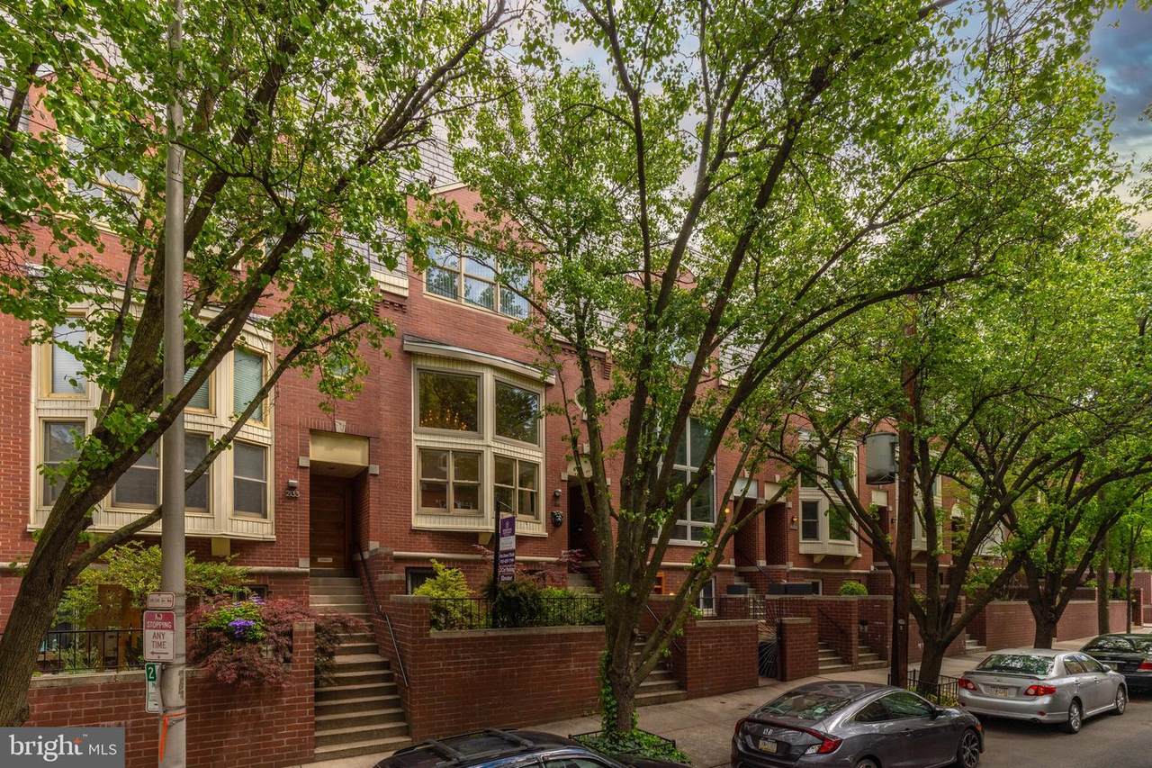 2131 Race Street - Photo 1
