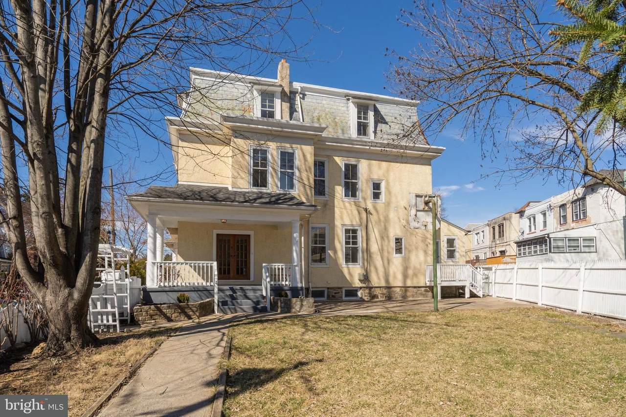 219 Crawford Avenue - Photo 1