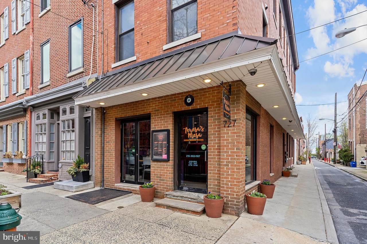 727 2ND Street - Photo 1
