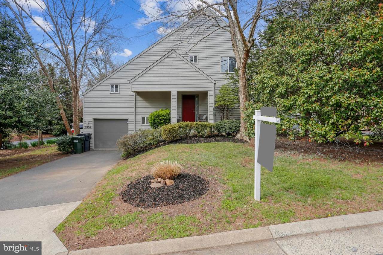 11904 Moss Point Lane - Photo 1