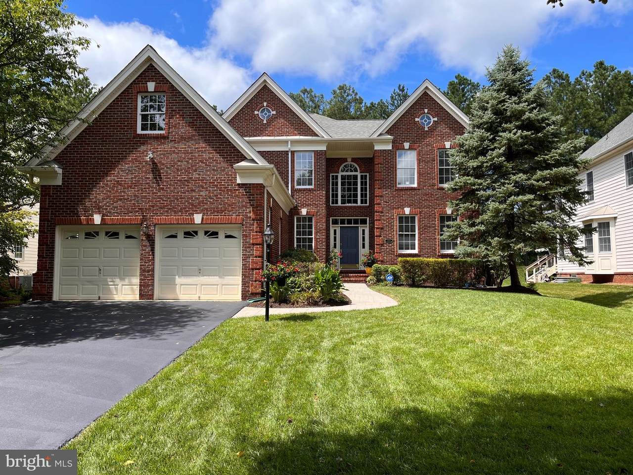 5660 Shoal Creek Drive - Photo 1