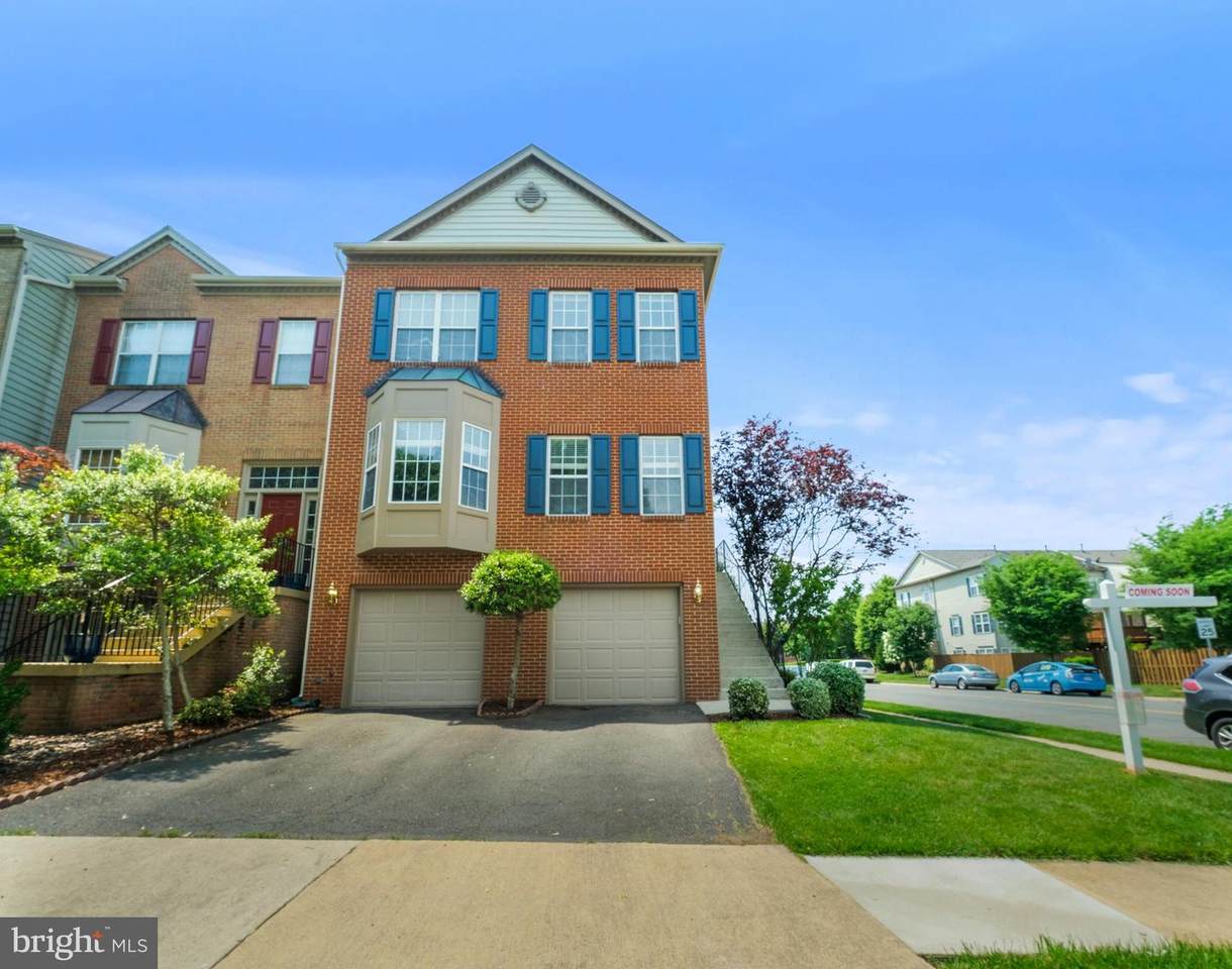 45831 Debhill Terrace - Photo 1