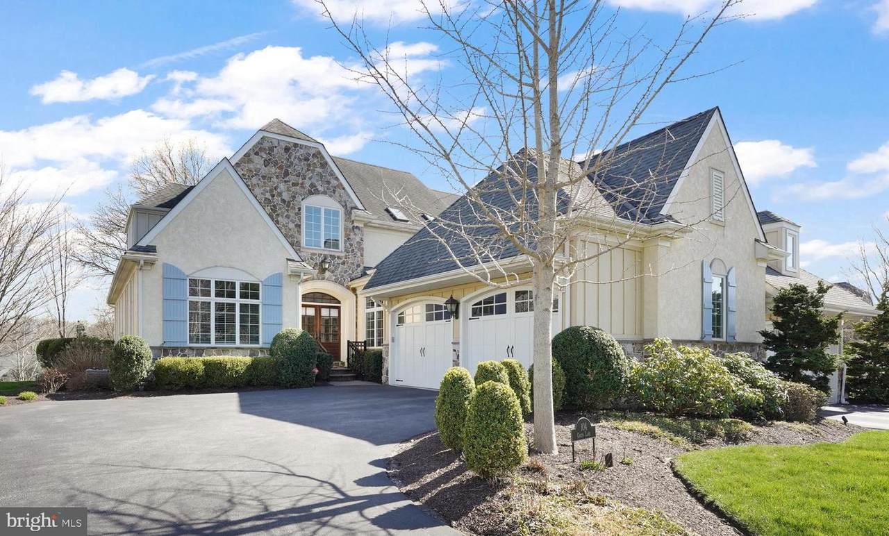 104 Green Lane - Photo 1