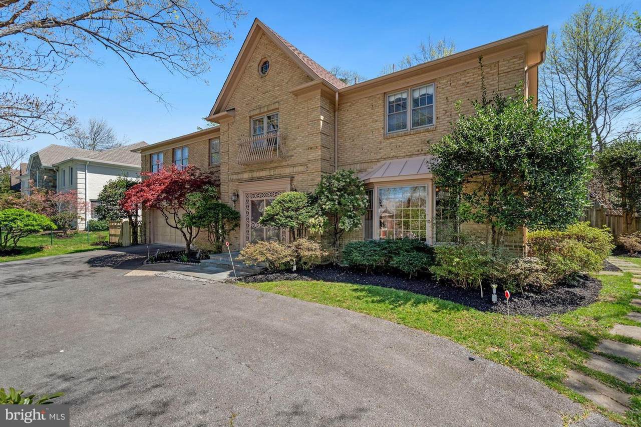 9713 Hall Road - Photo 1
