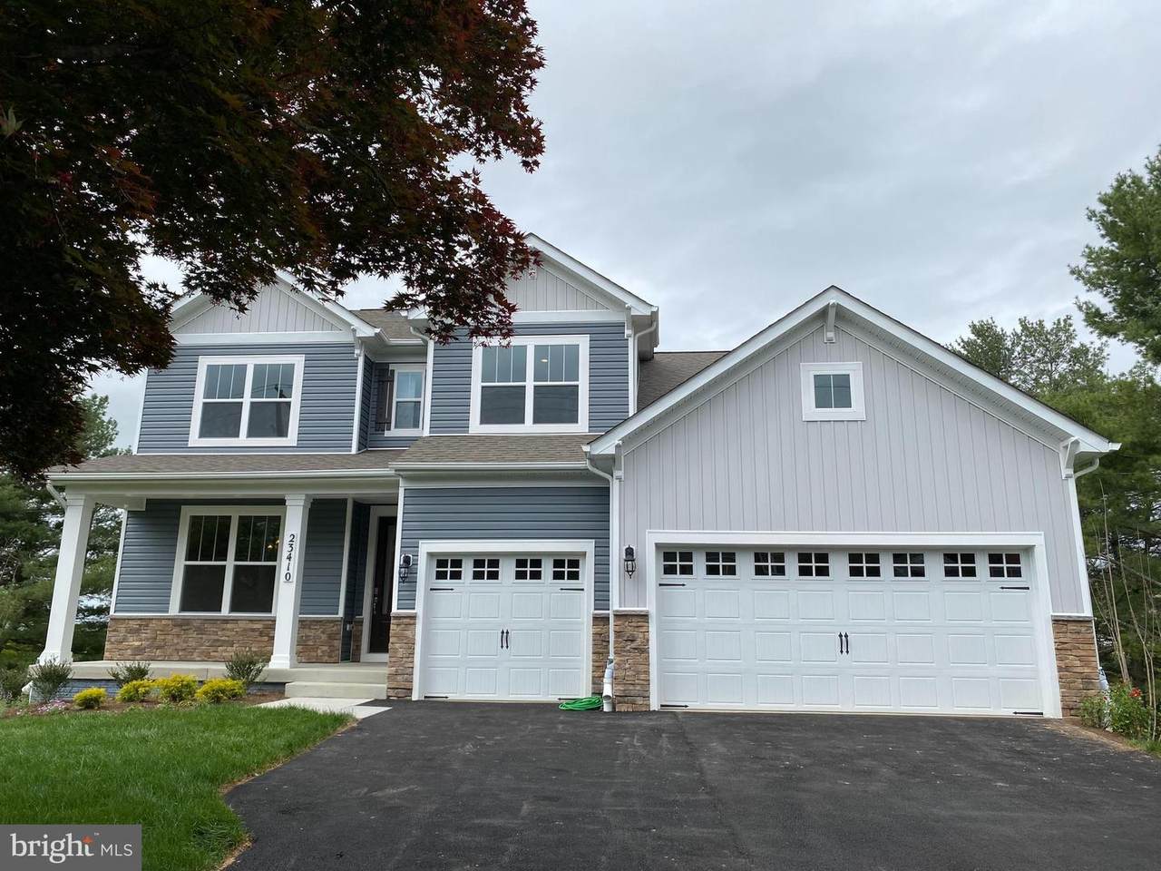 23410 Woodfield Road - Photo 1