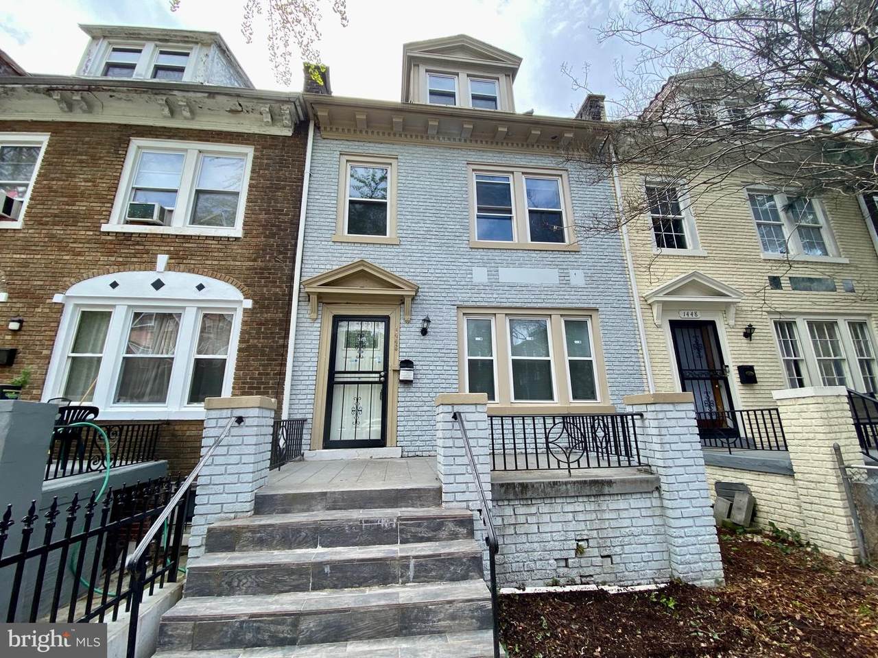 1446 Spring Road - Photo 1