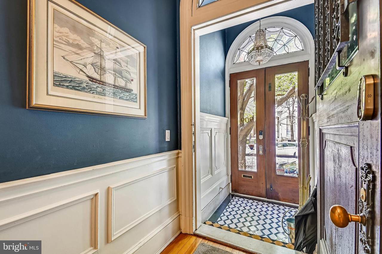 909 Saint Paul Street - Photo 1