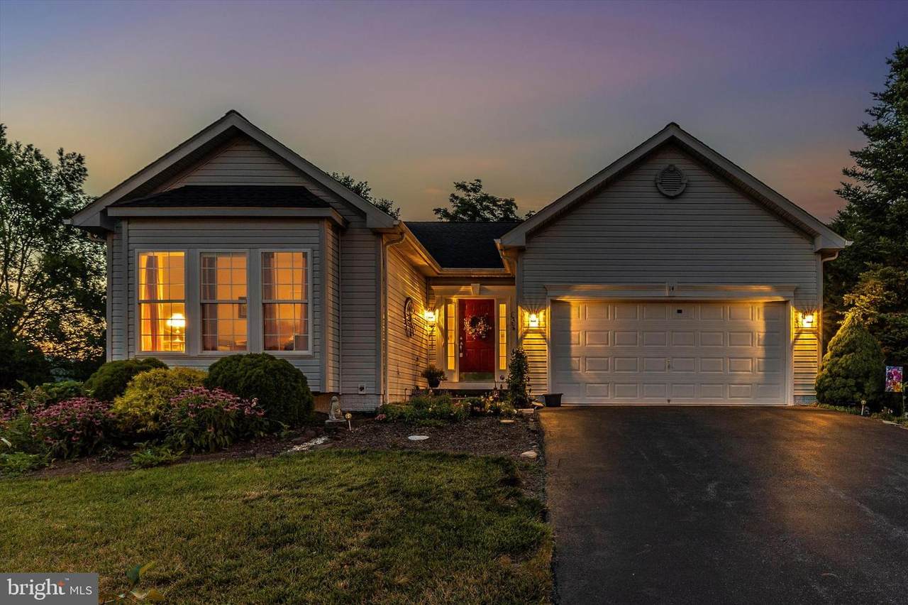 14 Sylvia Circle - Photo 1