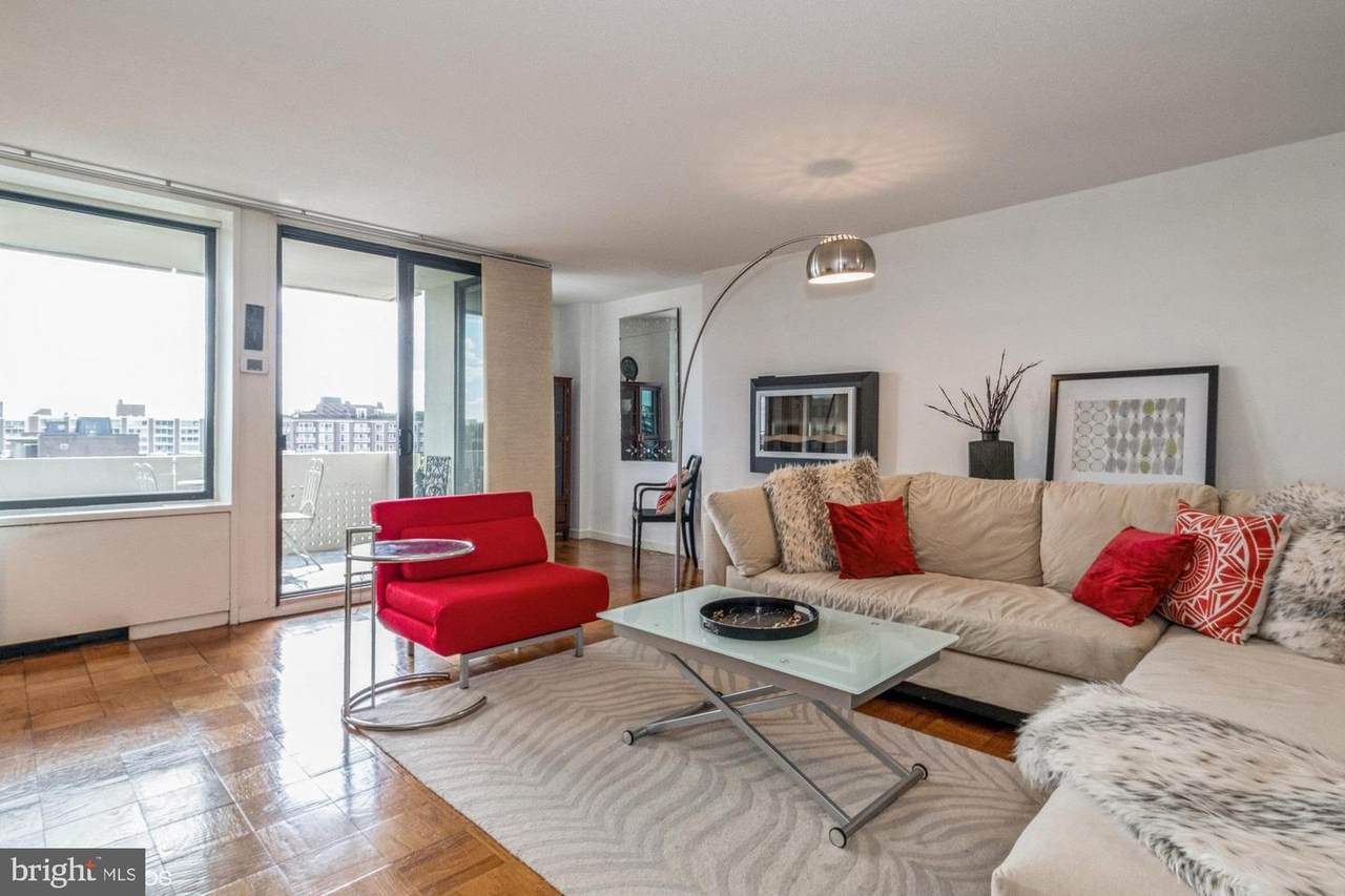 1245 4TH Street - Photo 1