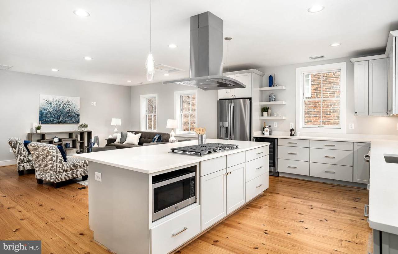 126 W Boscawen - Photo 1