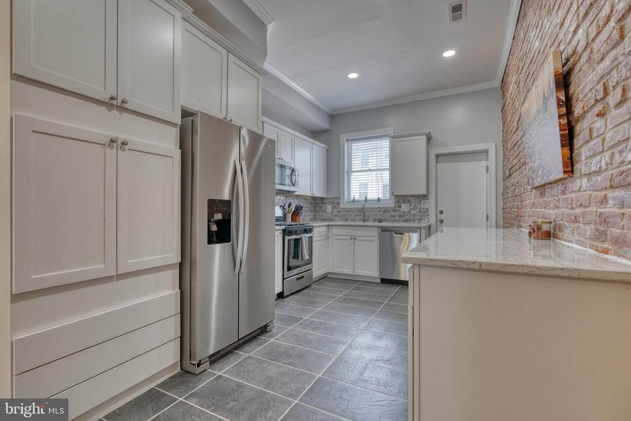 144 Lakewood Avenue - Photo 1