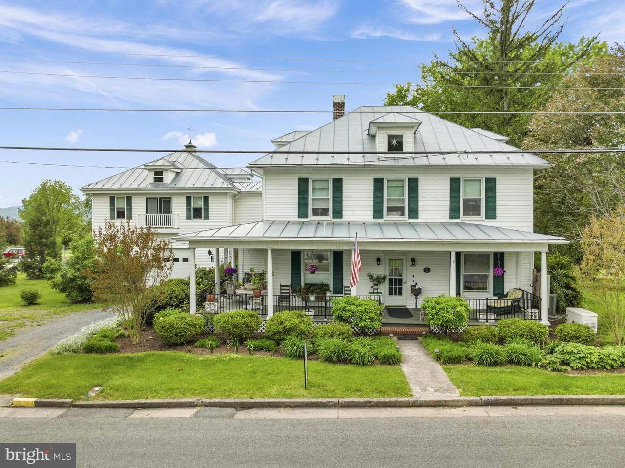 559 Spring Street - Photo 1