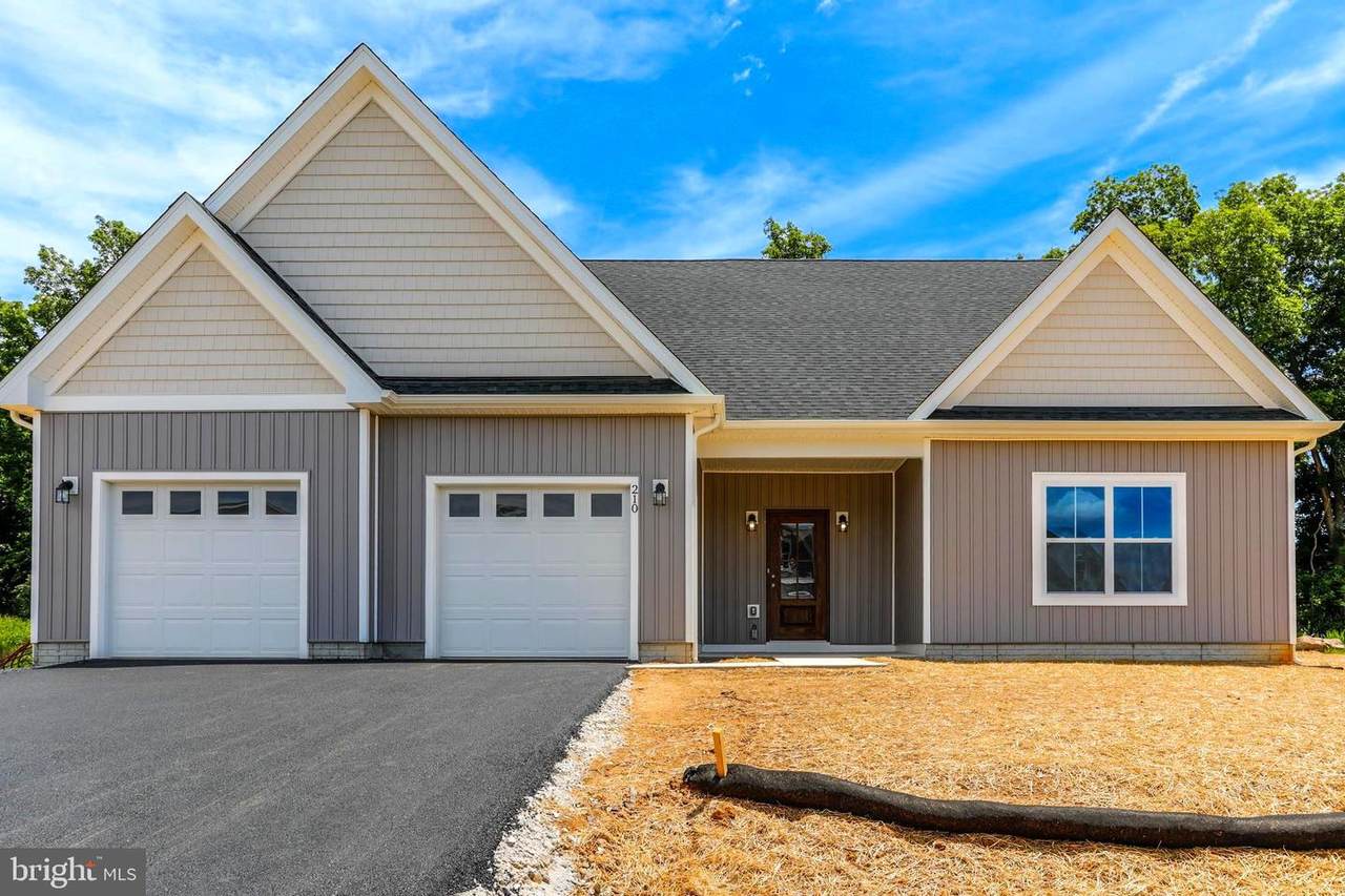 210 Moonstone Drive - Photo 1