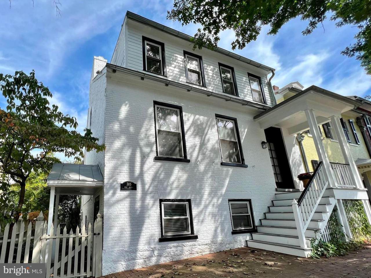305 German Street - Photo 1