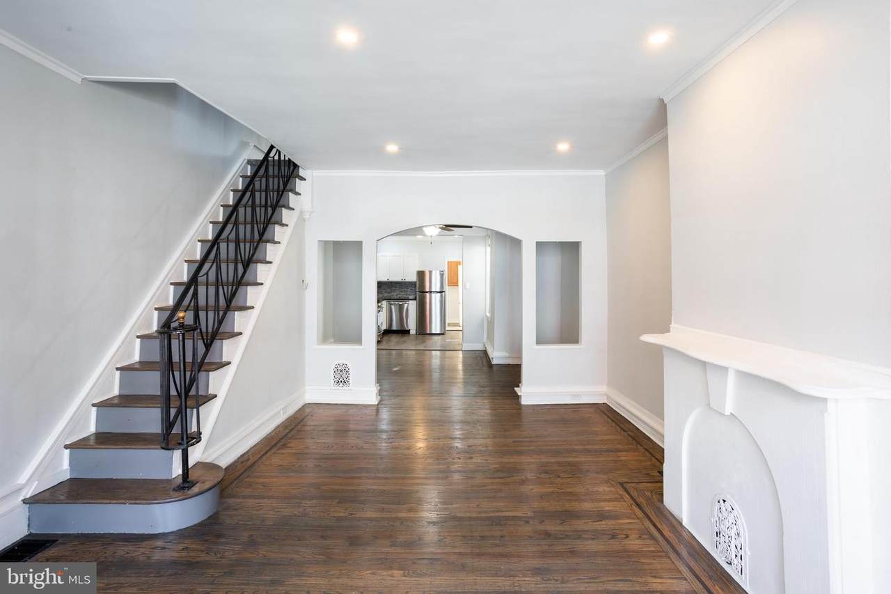 2124 Lambert Street - Photo 1