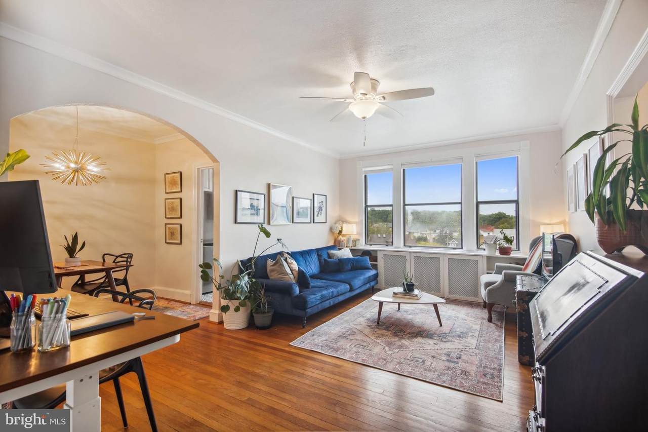 1365 Kennedy Street - Photo 1