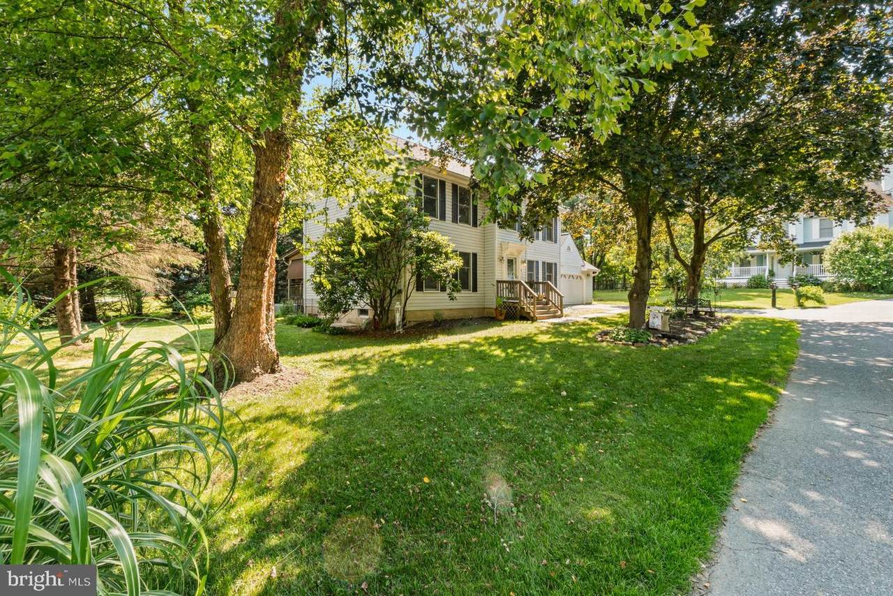102 3RD Avenue - Photo 1