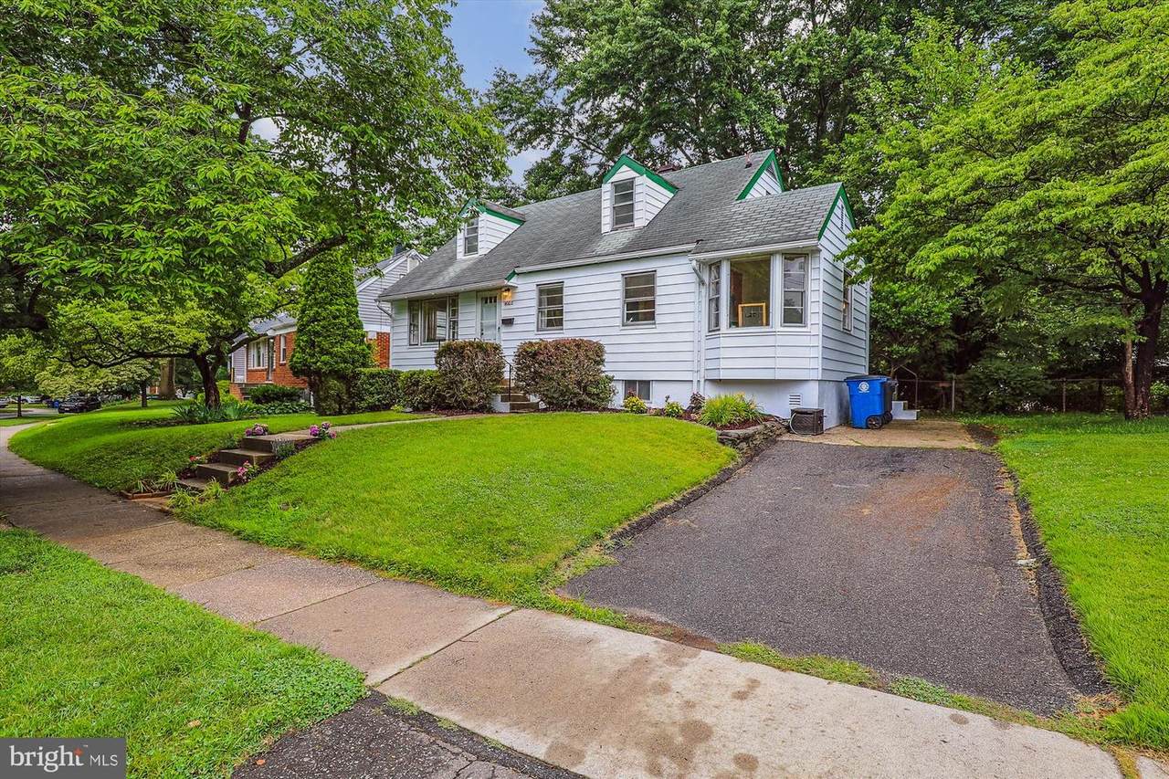 4005 Spruell Drive - Photo 1