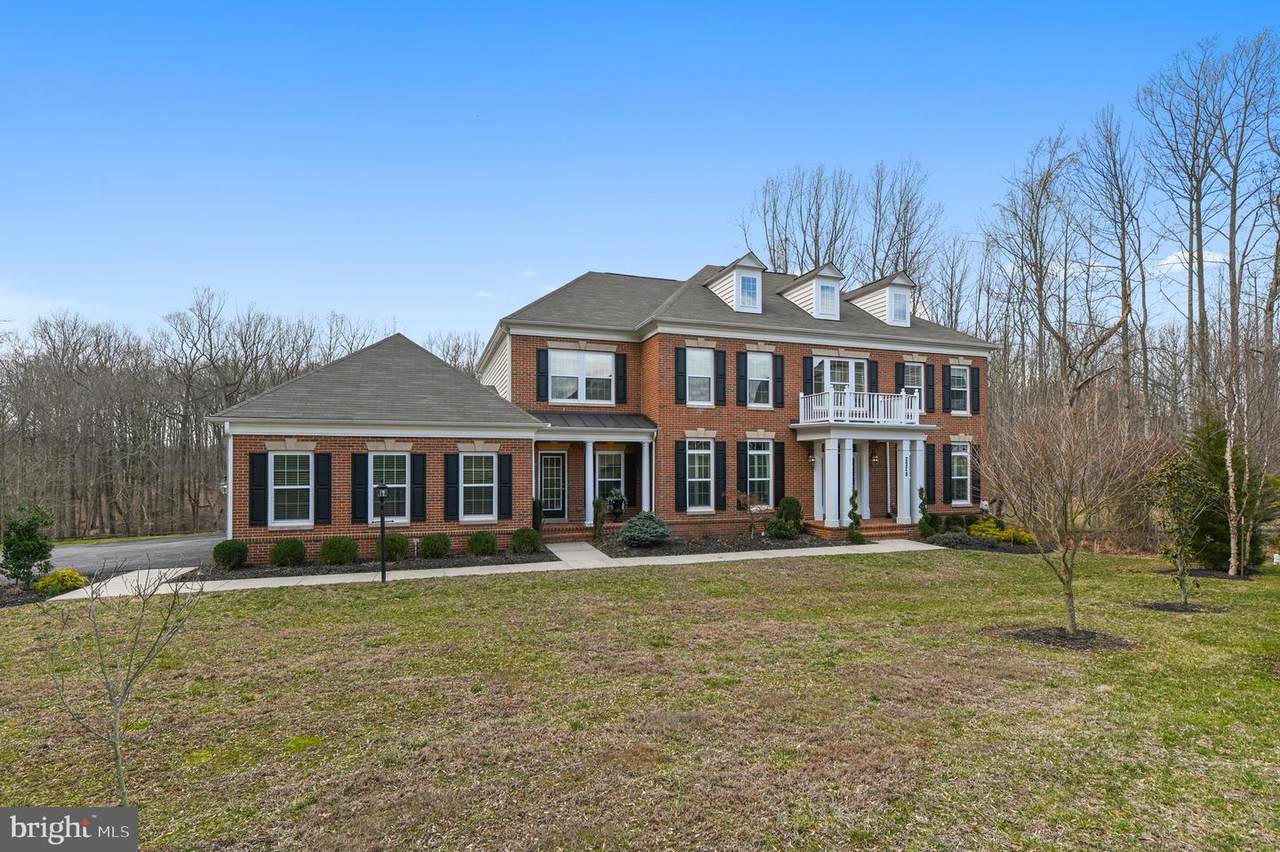2228 Victoria Place - Photo 1