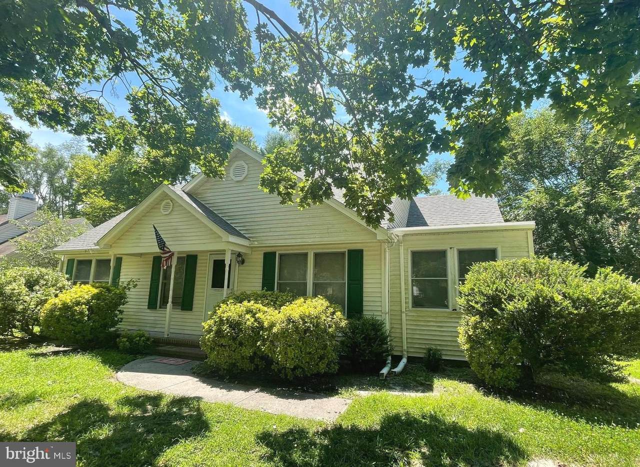 1406 Galway Circle - Photo 1