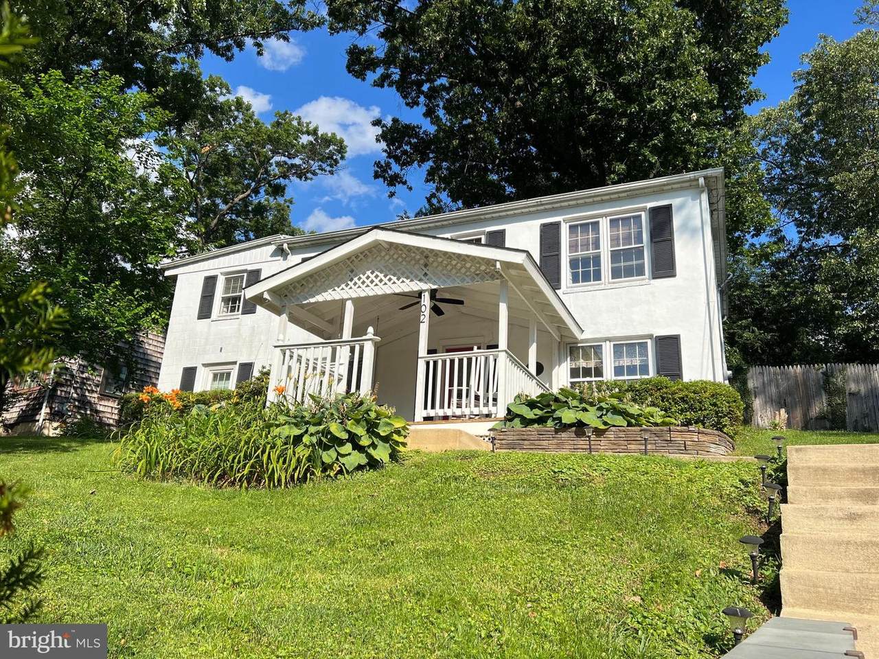 102 Deer Park Drive - Photo 1