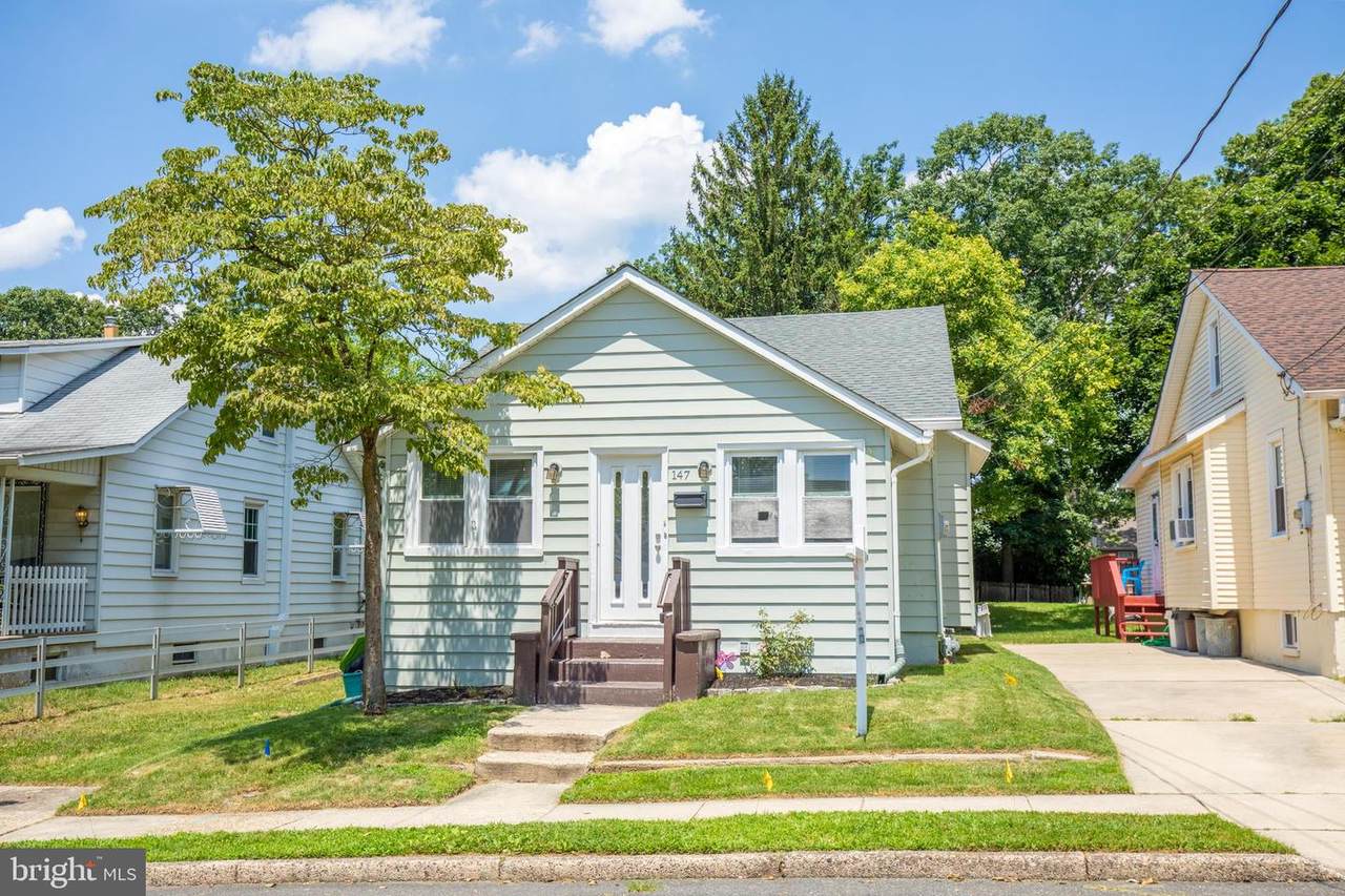147 4TH Avenue - Photo 1