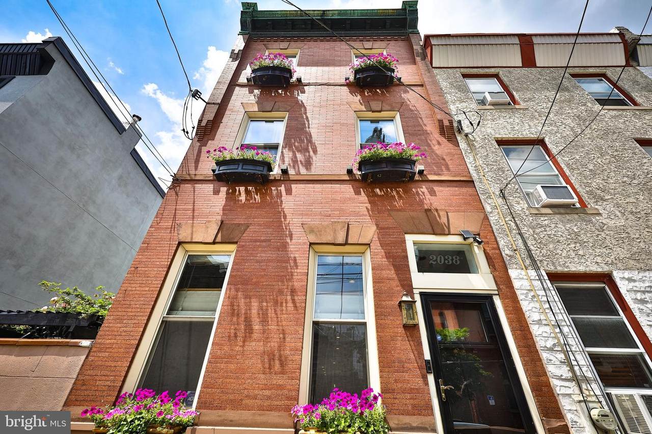 2036-38 Hancock Street - Photo 1