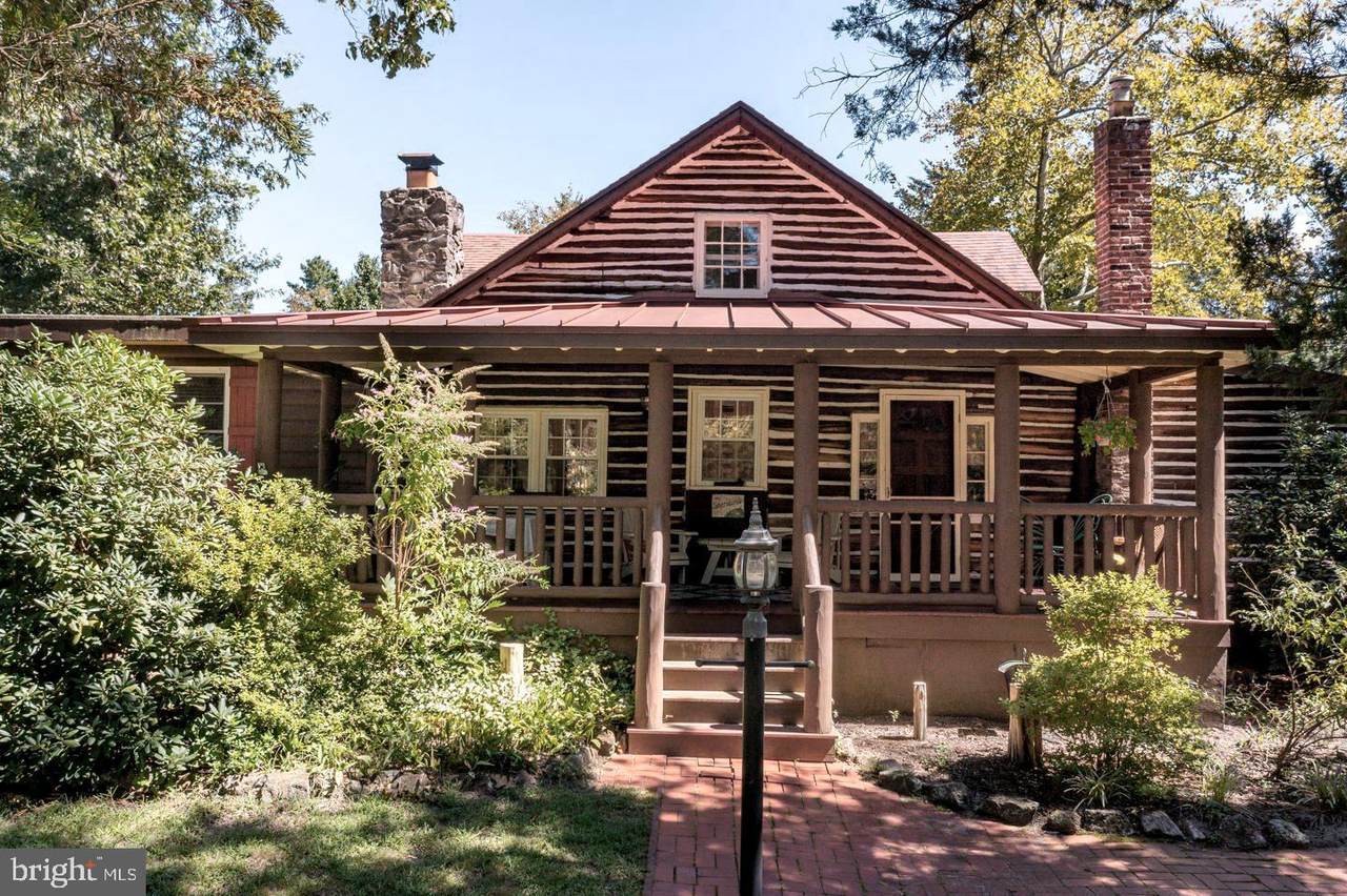 221 Hunters Road - Photo 1